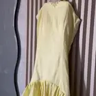 فستان اصفر لبسه وحده ابيعه 150