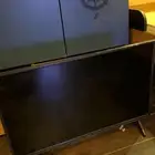 شاشه تسوبيشا سليمه ونظيفه مع ريموته ومافي اي خراب فيه