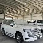 تويوتا جي اكس ار 2024 بنزين L4 جلد شاشات سعودي ابيض لولوي