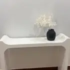 طاوله استقبال مع مزهريه