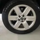 4 كفرات بحالة متوسطة للبيع 255 55 R19 راكب على رانج روفر