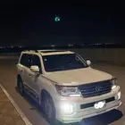 لاندكروزر 2015