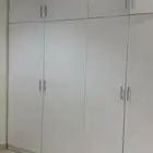 دولاب 3 جهات فيه بس باب منفك