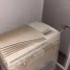 مكيف و حوض اسماك و مجلس