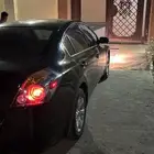 التيما 2009 نظيفه منوه المستخدم للبيع او البدل المناسب