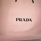 كيس برادا الأصلي