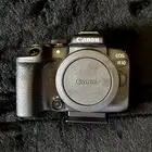 كاميرا كانون R10 RF