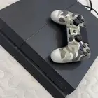 بلاستيشن فور مع يد