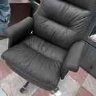 مكتب كراسي