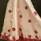 فستان جديد مورد للسن المحير