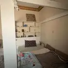 سرير للبيع المستعجل