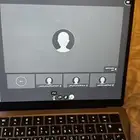 لابتوب للبيع ماك بوك m2 نظيف جد ا استخدام كم شهر بس