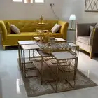 كنب للبيع مع طاوله