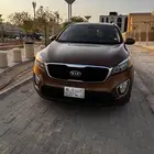 للبيع سيارة كيا سورينتو ستاندرد 2015
