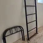 سرير حديد