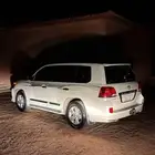 لاندكروزر 2013 .