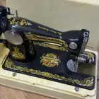 مكينه خياطه ثنتين للبيع ع السوم