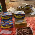 تمر إخلاص حبة طيبة فوق الوسط