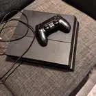 بلايستيشن 4 مستعمل نظيف جدا PS4