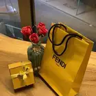 منسق هدايا و زهور