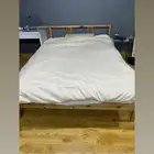 سرير مزدوج لون خشبي