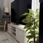 طاولة تلفاز نظيفة للبيع