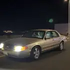 فورد كراون فكتوريا 2003