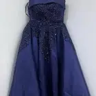 فستان نظيف للبيع