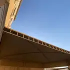 مظله حوش جديده م فيها اي تشققات وفيها حدايدها كامله