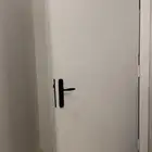 باب خشب ابيض