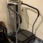 جهاز حرق الدهون مستعمل نضيف جدا ( جهاز هزاز)