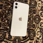 ايفون 11 مفكوك للبيع.