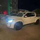 ايسزوز ديماكس 2019 بودي بلد مالك اول