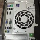 للبيع جهازين كمبيوتر و 2 شاشة عرض