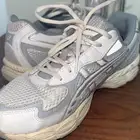 للبيع جزمه اسيكس شبه جديده استخدام اسبوع