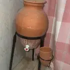 للبيع جرة قربة ماء من طين المدينة