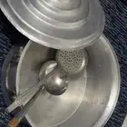 قدر ذبيحه مستعمل مع ملاعق سوط ملعقتين كبار