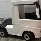 شاحنه كهربائيه