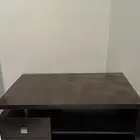 طاولة تلفزيون نظيفه