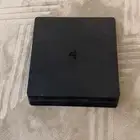 بلاستيشن 4 سليم نظيفه جد ا 1 تيرا