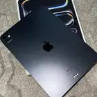 أيباد 11أنش معالج M4 مساحة 256 للبيع نظيييف جدا