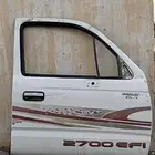 باب هايلوكس 2002 يمين شرط مافيه رش بودي بلد