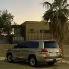 لاندكروزر 2010