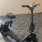 اسكوتر كهربائي نضيف