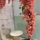 طاولات وكراسي وورد