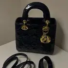 شنطه ليدي ديور