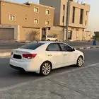 للبيع كيا سيراتو 2011