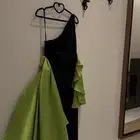 فستان اوناس السعر الاصلي 4000و سعر البيع 2000