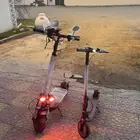 سكوترين كهربائية