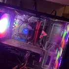 بي سي و شاشته للبيع مع ماوس و كيبورد   ماعرف مواصفاته